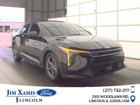 Used 2025 Kia K4 FWD image 1