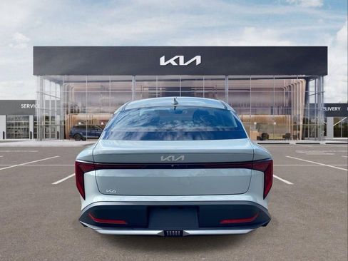 New 2026 Kia K4 LXS image 7