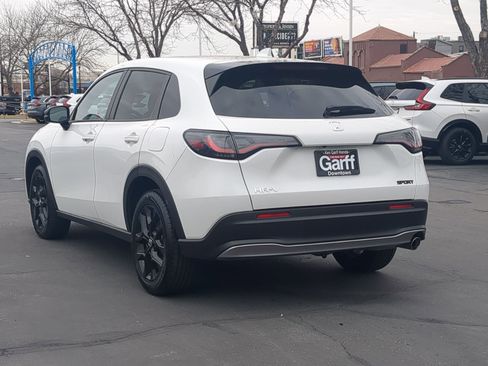 Used 2024 Honda HR-V Sport image 8