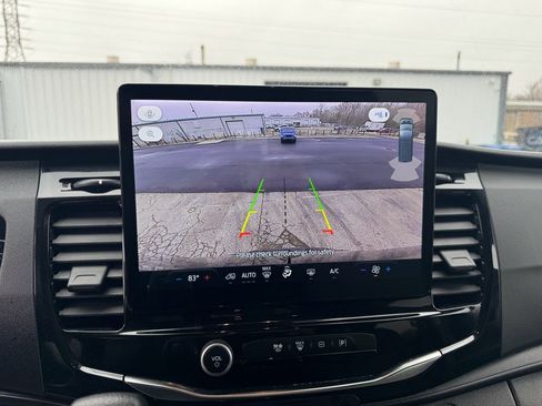 Used 2023 Ford Transit 350 XLT image 27