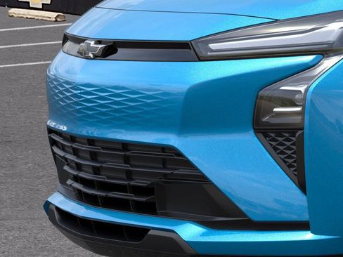 New 2027 Chevrolet Bolt LT w/ Comfort Package image 13