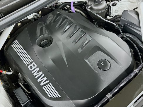 Used 2024 BMW X6 xDrive40i w/ Premium Package image 32