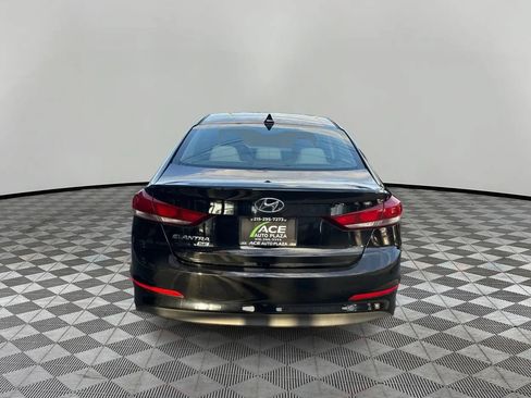 Used 2017 Hyundai Elantra SE FWD image 6