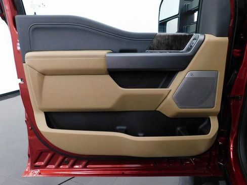 Used 2025 Ford F450 Lariat image 25