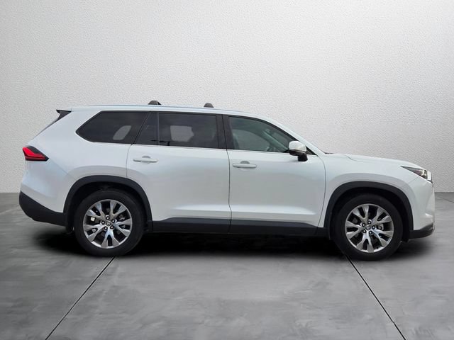 Used 2024 Toyota Grand Highlander AWD Hybrid image 5