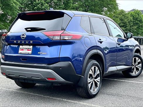 Used 2023 Nissan Rogue SV AWD/4WD image 12