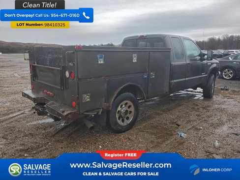 Used 2005 Ford F350 4dr Extended image 4
