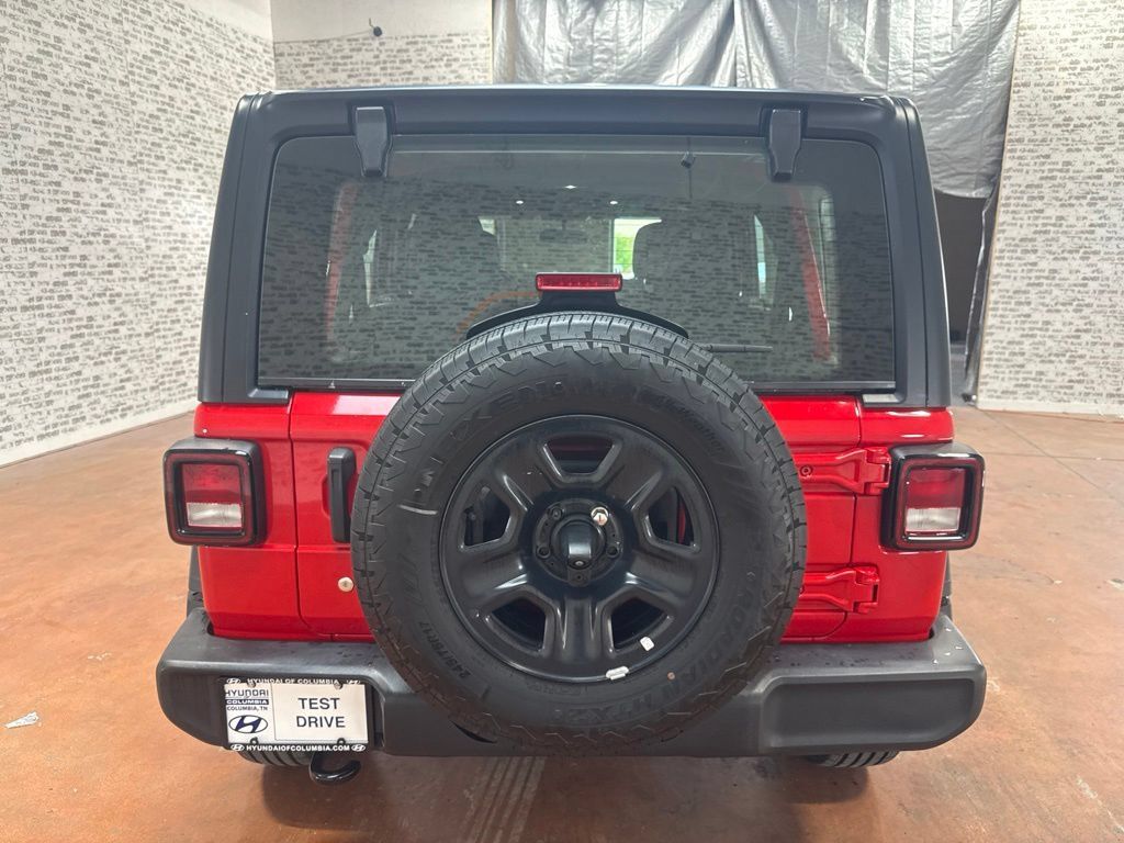 Used 2024 Jeep Wrangler Unlimited Sport AWD/4WD image 7