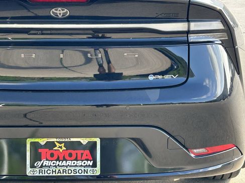 New 2026 Toyota Prius Plug-In Hybrid image 6