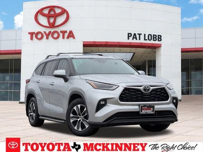 Used 2023 Toyota Highlander XLE