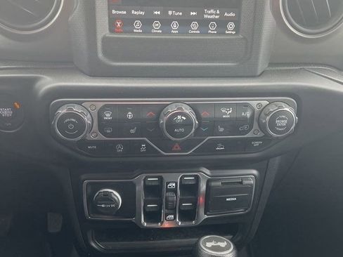 Used 2021 Jeep Wrangler Unlimited Sport AWD/4WD image 11