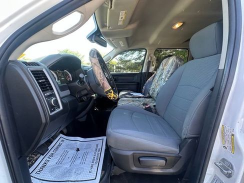 Used 2017 RAM 2500 Tradesman w/ Chrome Appearance Group AWD/4WD image 26