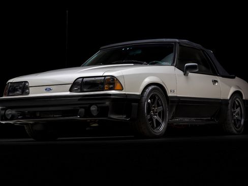 Used 1990 Ford Mustang GT RWD image 11