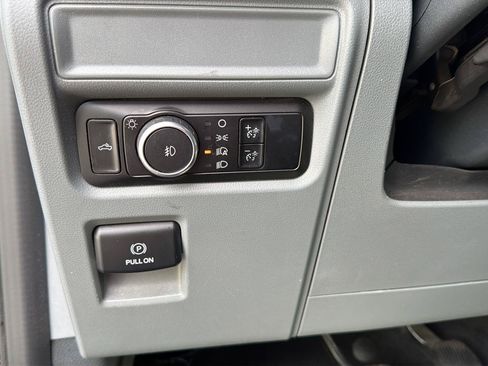 Used 2023 Ford F150 XLT AWD/4WD image 19
