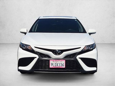 Used 2024 Toyota Camry SE FWD image 2