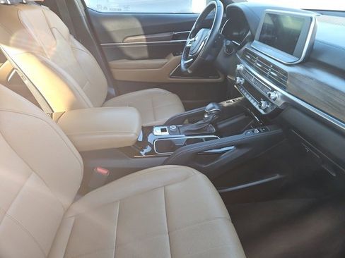 Certified 2020 Kia Telluride SX w/ Towing Package image 6
