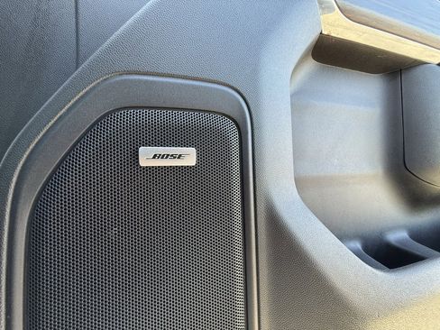 Used 2020 Chevrolet Silverado 1500 High Country w/ Technology Package image 12