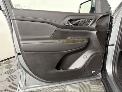 Certified 2023 GMC Acadia Denali image 8