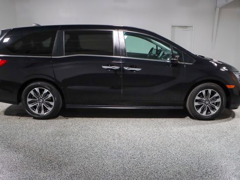 Used 2024 Honda Odyssey EX-L image 6