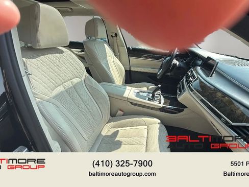 Used 2019 BMW 750i xDrive w/ Executive Package AWD/4WD image 18