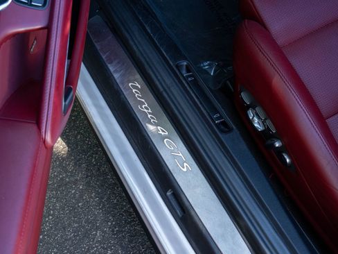 Certified 2018 Porsche 911 Targa 4 GTS image 24