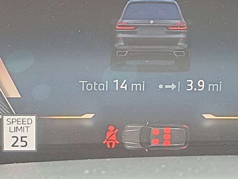 New 2025 BMW X7 xDrive40i w/ M Sport Package image 12