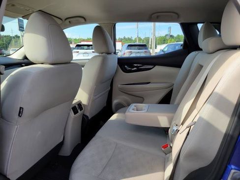 Used 2018 Nissan Rogue Sport SV AWD/4WD image 22