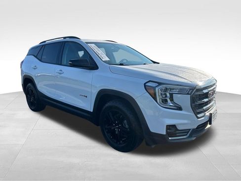 Used 2022 GMC Terrain AT4 AWD/4WD image 7