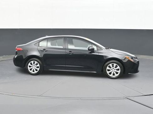 Used 2025 Toyota Corolla LE FWD image 19