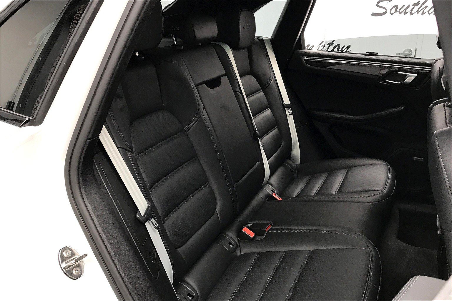Used 2020 Porsche Macan GTS AWD/4WD image 17