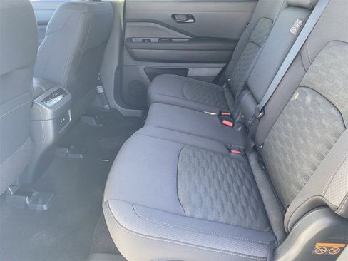 New 2025 Nissan Pathfinder SV w/ Black Appearance Package image 18