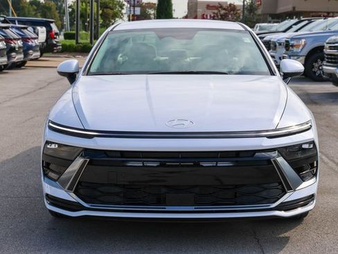 New 2026 Hyundai Sonata SEL image 2