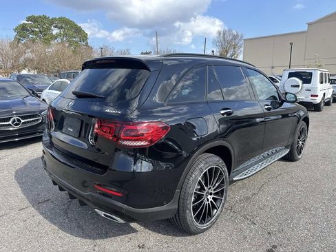 Used 2022 Mercedes-Benz GLC 300 4MATIC w/ AMG Line image 7
