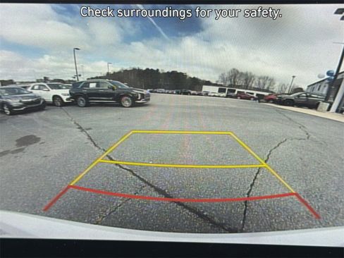 Certified 2025 Hyundai Elantra SEL image 30