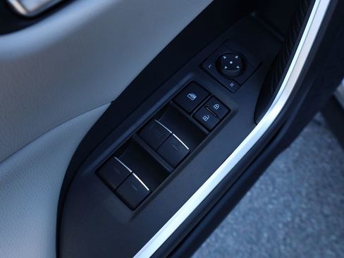 New 2025 Toyota RAV4 XLE image 29