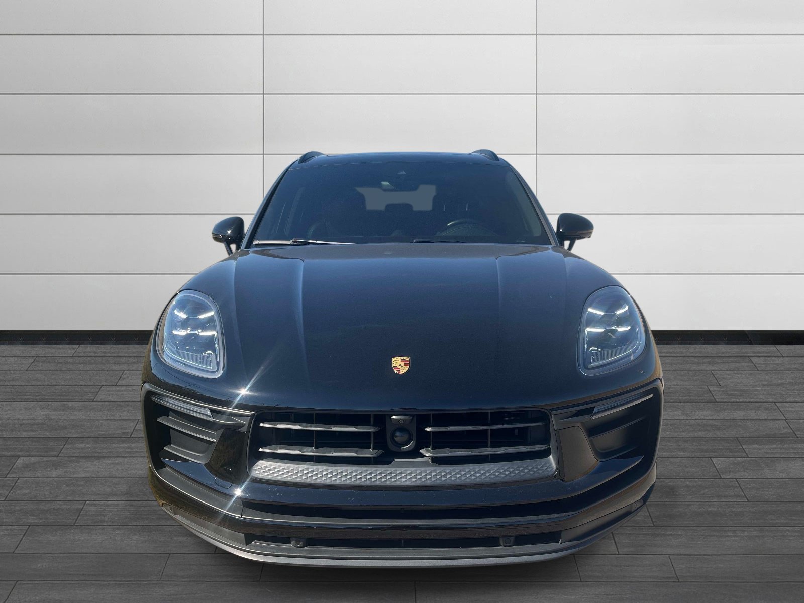 Used 2024 Porsche Macan AWD/4WD image 8