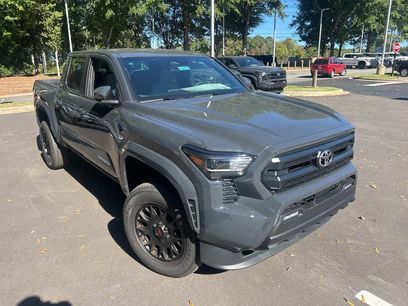 New 2025 Toyota Tacoma SR5