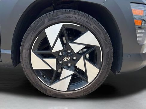 Certified 2024 Hyundai Kona Limited FWD image 34