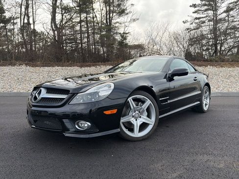 Used 2011 Mercedes-Benz SL 550 image 2