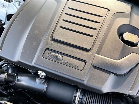 Used 2026 Land Rover Range Rover Velar Dynamic SE image 30