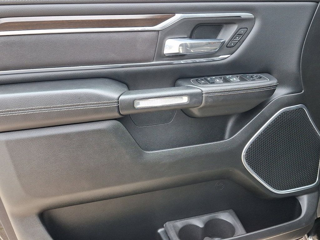 Used 2022 RAM 1500 Laramie AWD/4WD image 22