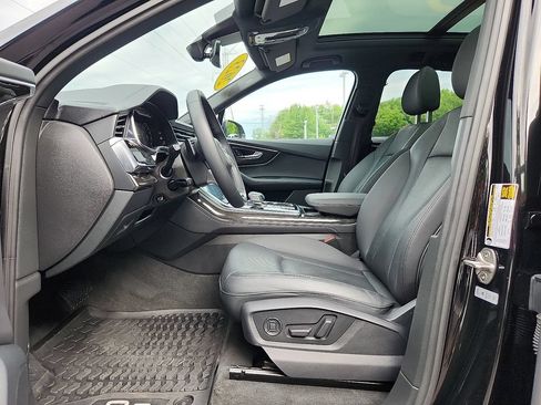 Used 2023 Audi Q7 2.0T Premium Plus AWD/4WD image 18