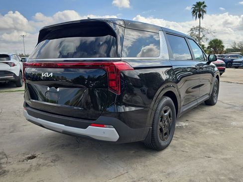 New 2026 Kia Carnival FWD image 8