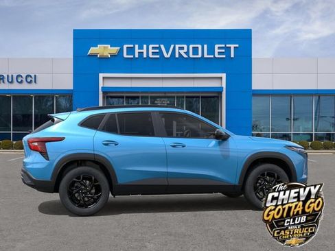 New 2026 Chevrolet Trax LT w/ Driver Confidence Package FWD image 5