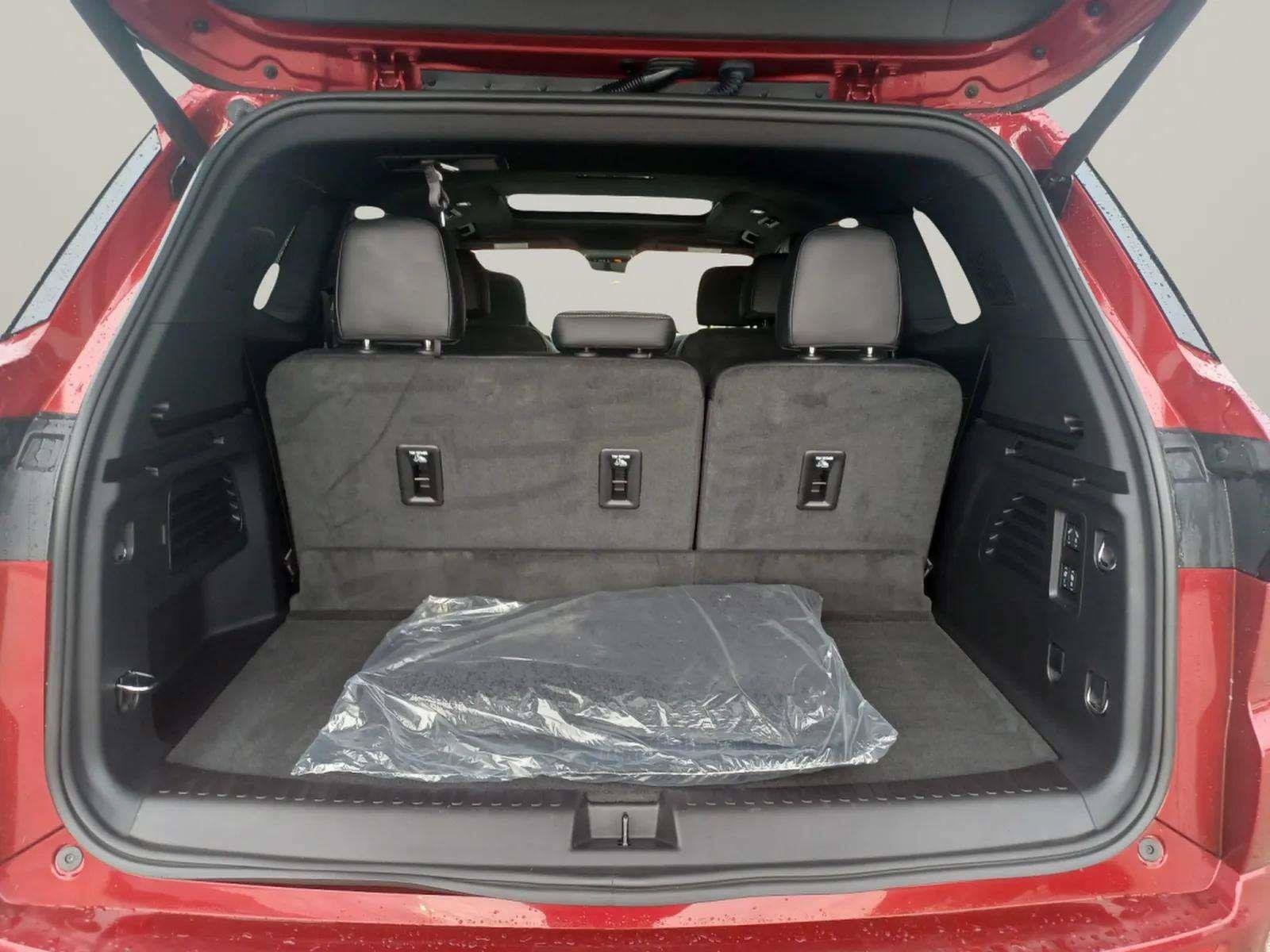 Used 2026 Buick Enclave Avenir w/ Super Cruise Package AWD/4WD image 15