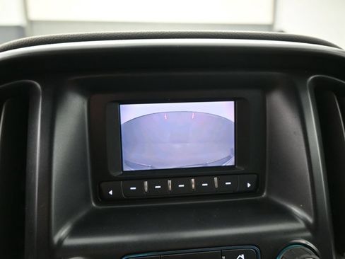 Used 2017 Chevrolet Colorado W/T RWD image 16