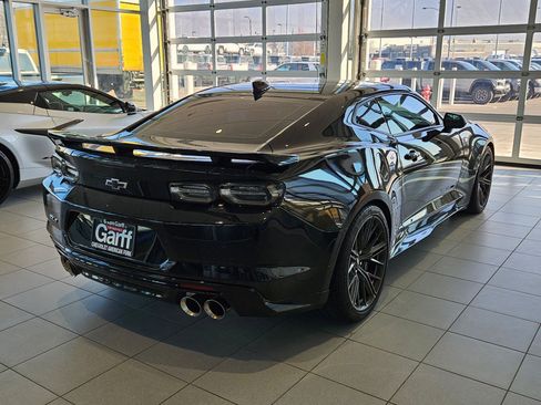 Used 2019 Chevrolet Camaro ZL1 image 3