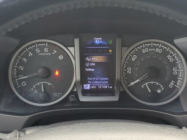 Used 2018 Toyota Tacoma SR5 RWD image 30