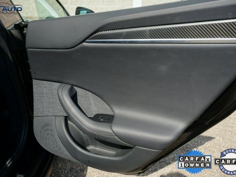 Used 2022 Tesla Model S Plaid image 25