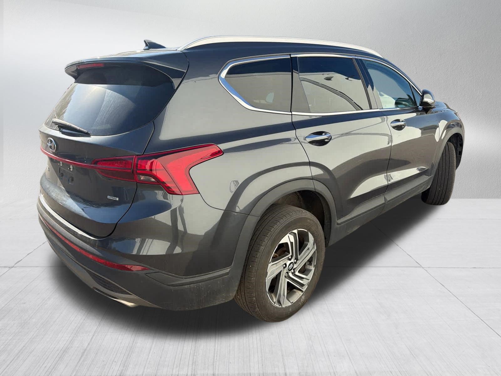 Used 2023 Hyundai Santa Fe SEL AWD/4WD image 3